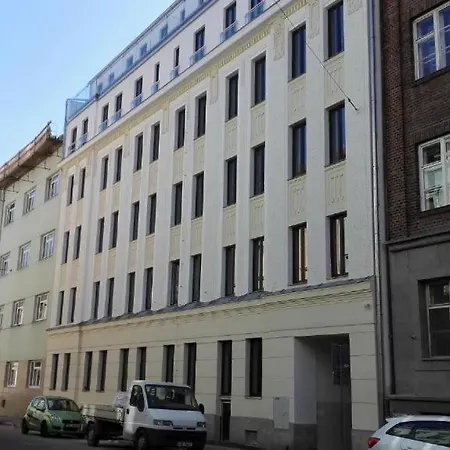 Apartman In The Center With Privat Parking 아파트