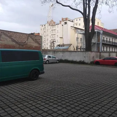 Apartman In The Center With Privat Parking